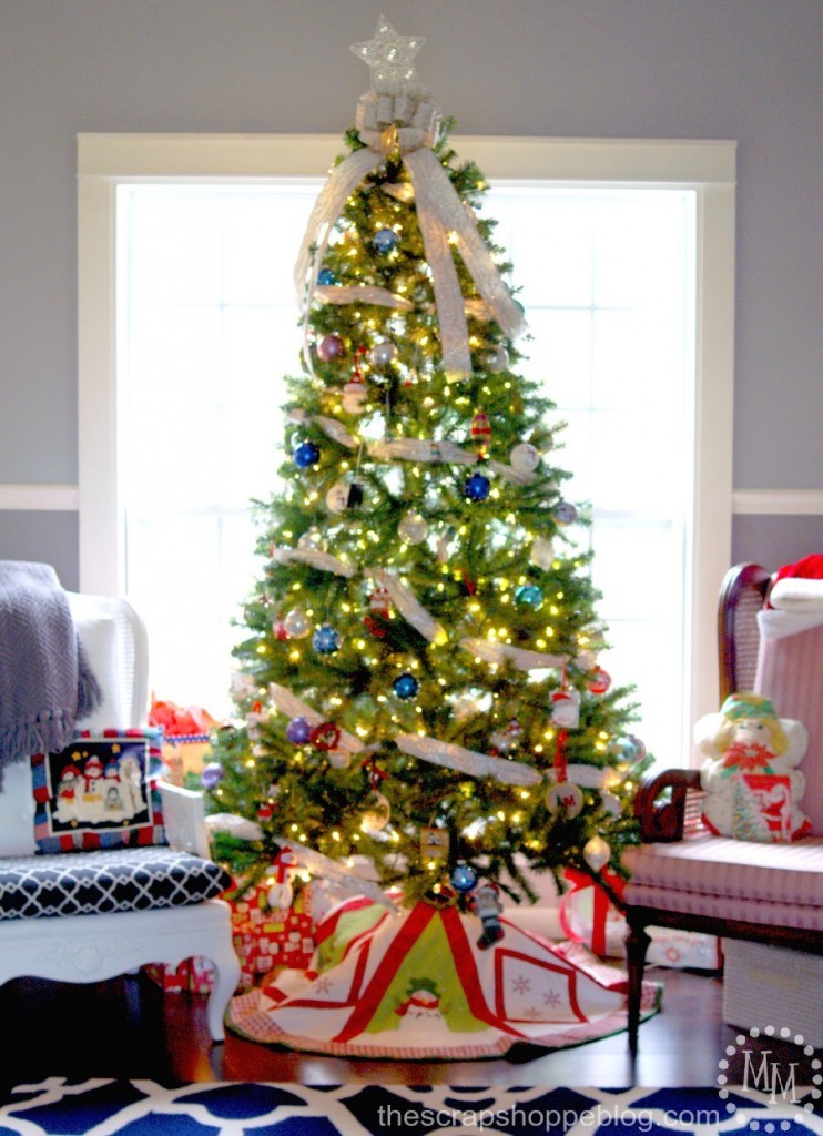 2014 Christmas Decor & How to Raise Your Tree - The Scrap Shoppe