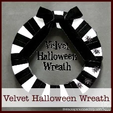 velvet Halloween wreath
