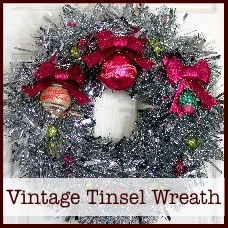 vintage-tinsel-wreath