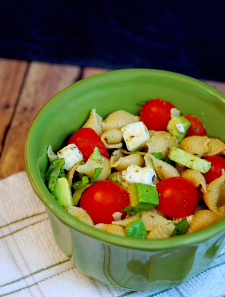 Pasta Avocado Caprese Salad