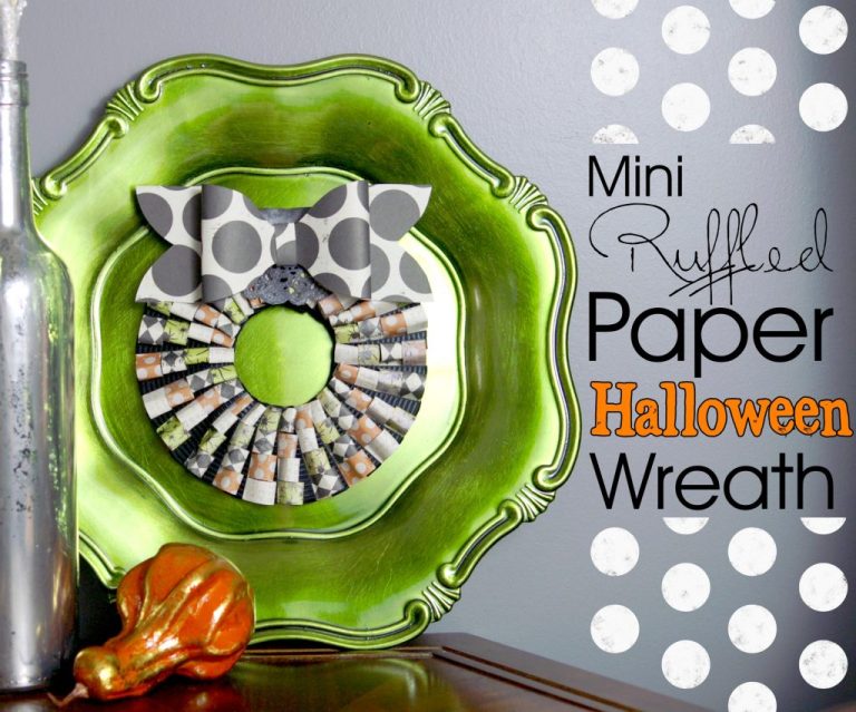 Mini Ruffled Paper Halloween Wreath