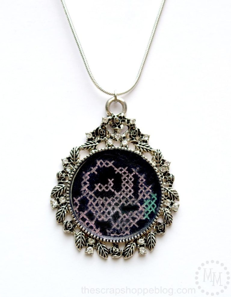 Faux Cross-Stitch Necklace