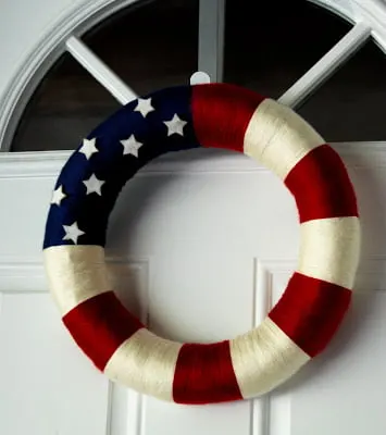 patriotic-yarn-wreath