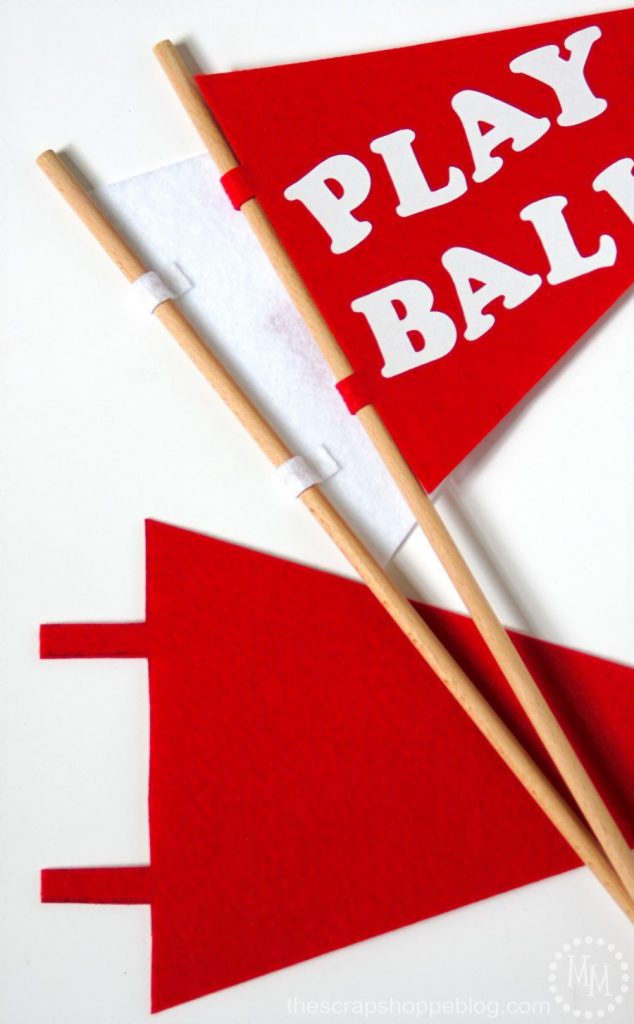 DIY Baseball Pennants - make your own sports pennants to you support your team! Fun for kids' sports and end of the season "trophies."