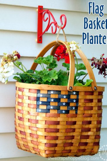 Hanging Flag Basket Planter using @blackanddecker #ad #PowerforYourStyle