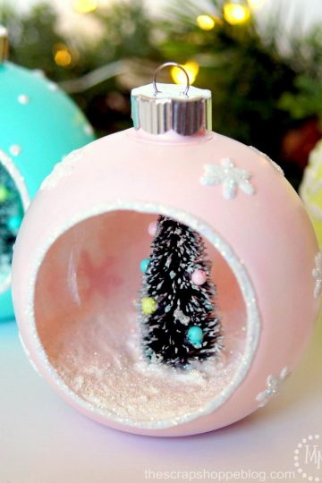 If you love the look of vintage Christmas ornaments but can't find any around, try making them yourself!
