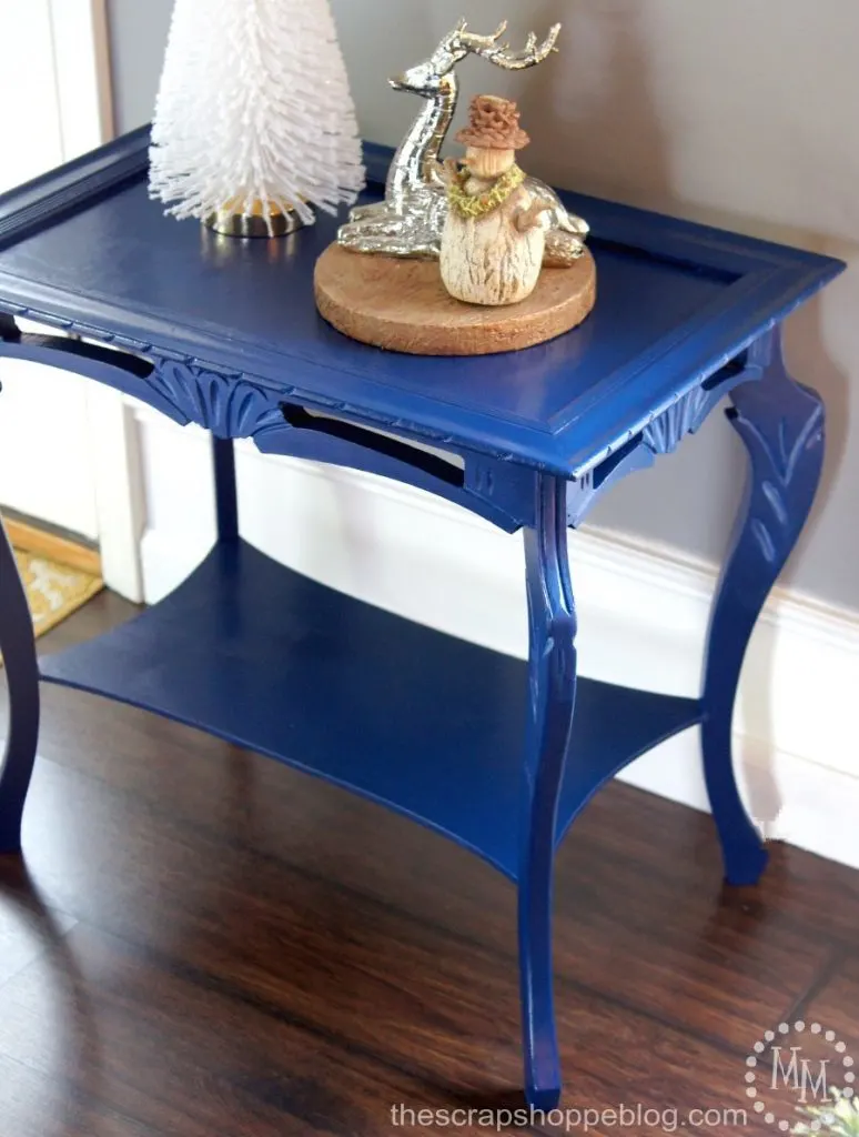 Give a worn out piece of furniture a whole new look with paint!