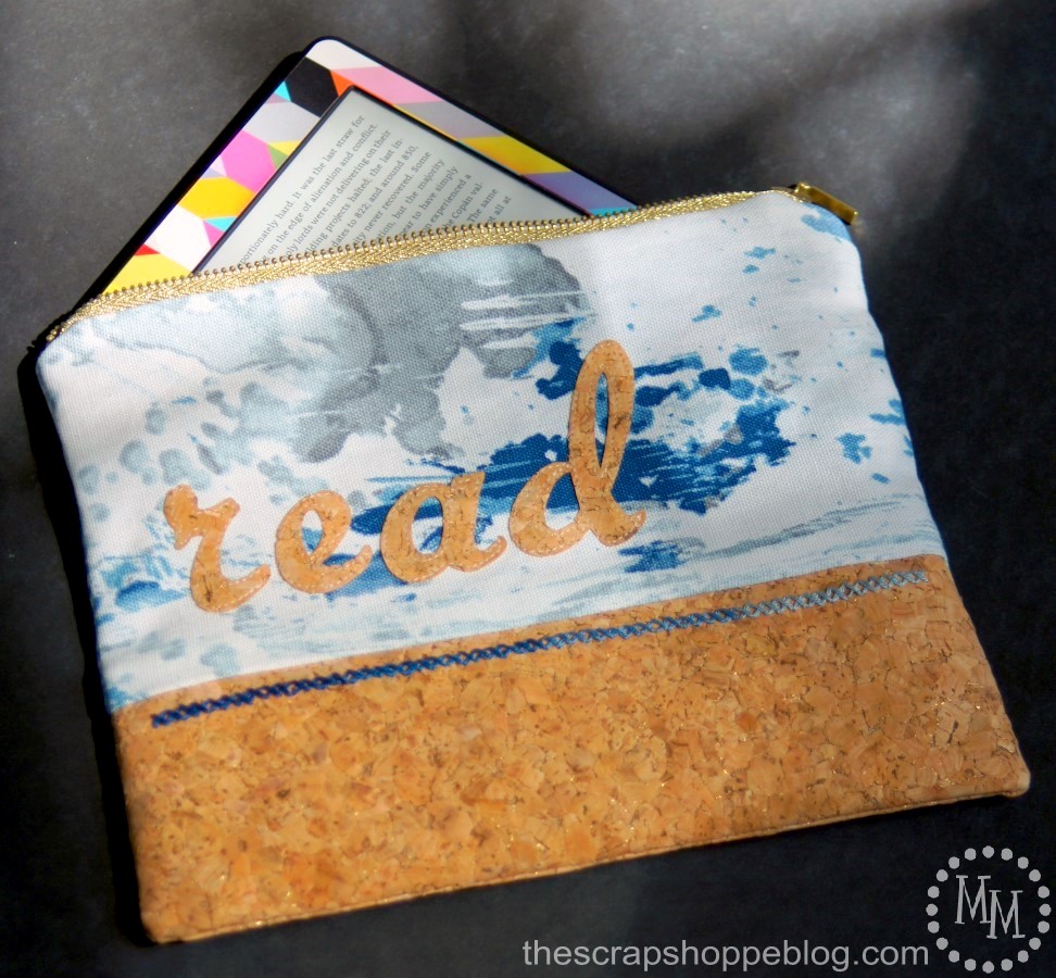 Carry your e-reader in style with this DIY stitchable cork and fabric zipper pouch!