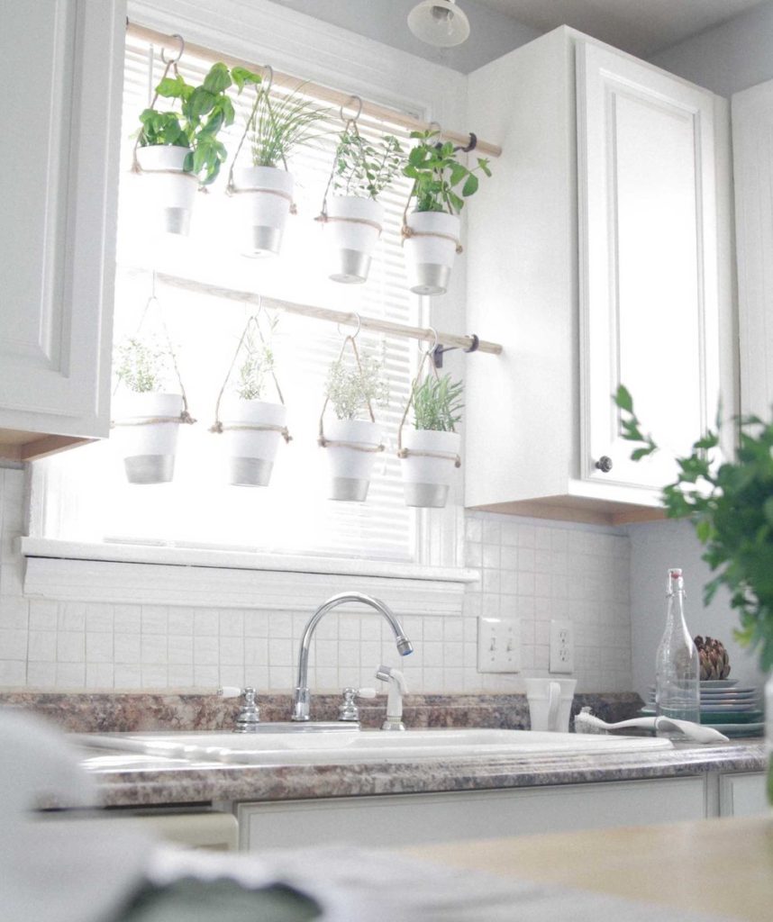 Fresh herbs are the BEST for cooking! Grow your own with these adorable planter ideas!
