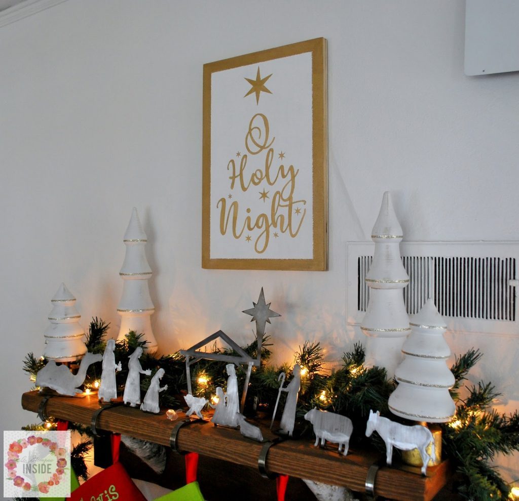 Get a jump start on the holidays by creating one of these cute DIY Christmas signs!