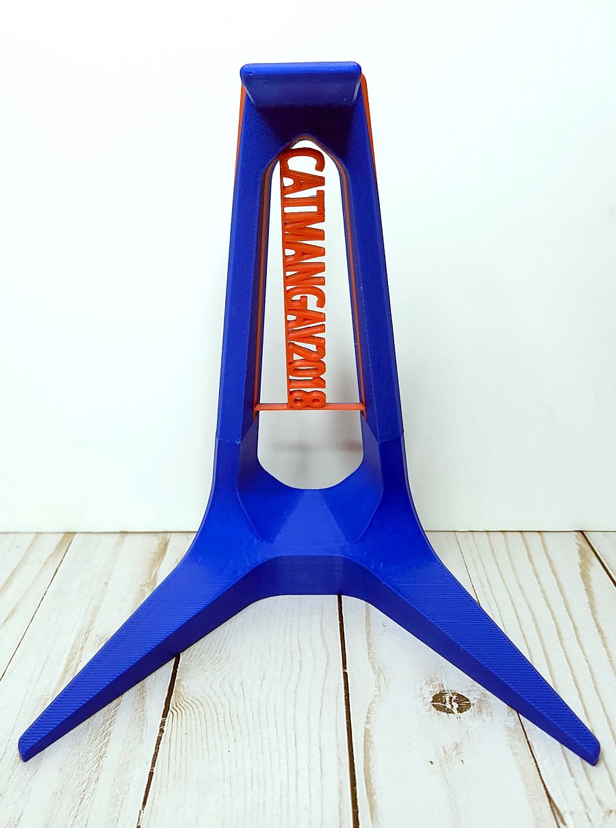 customized youtube headphones stand